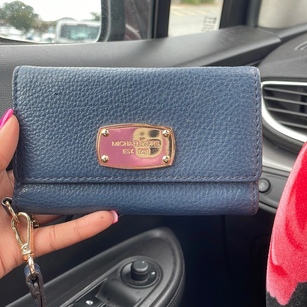 Michael Kors phone wallet